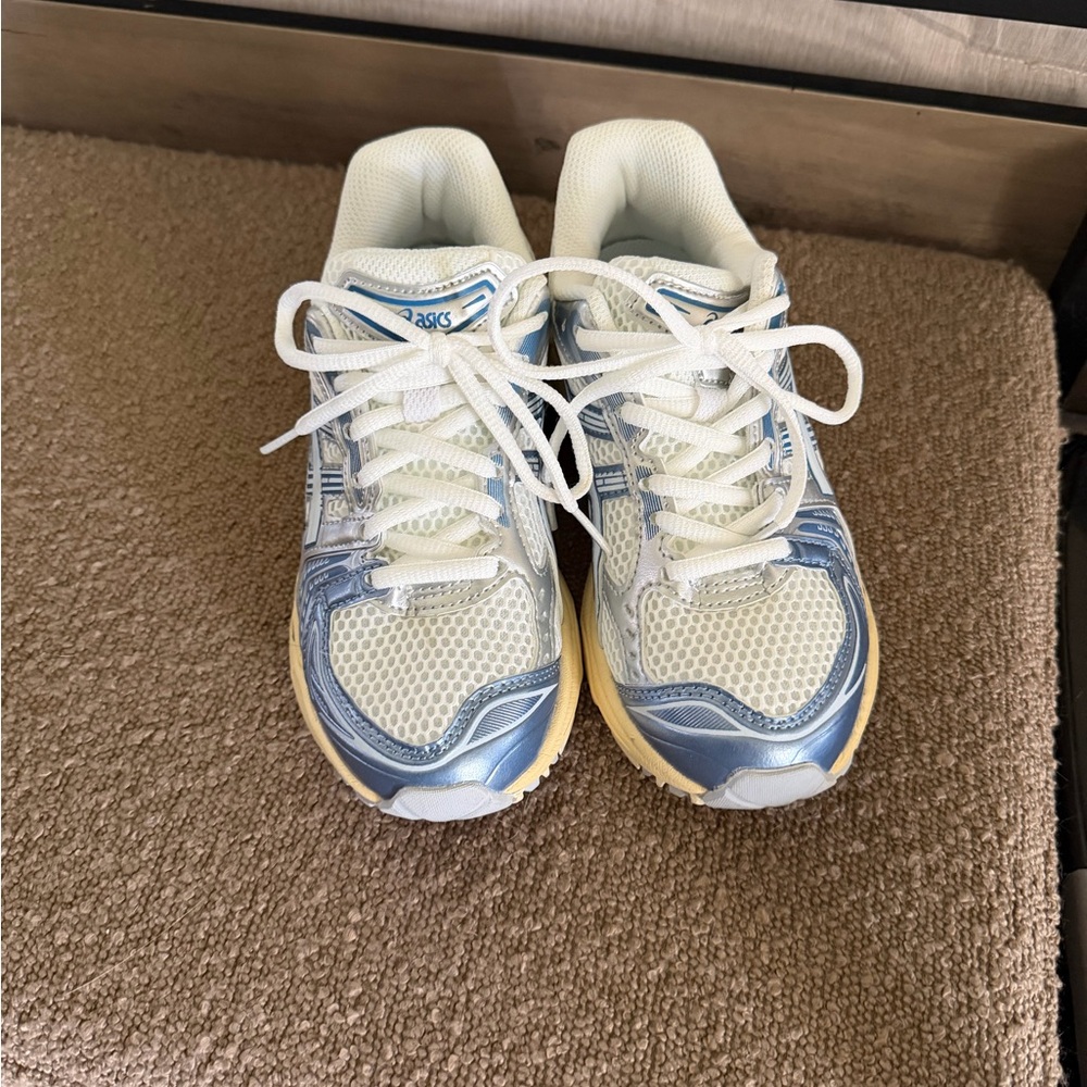 Asics White and Blue Running Shoes
